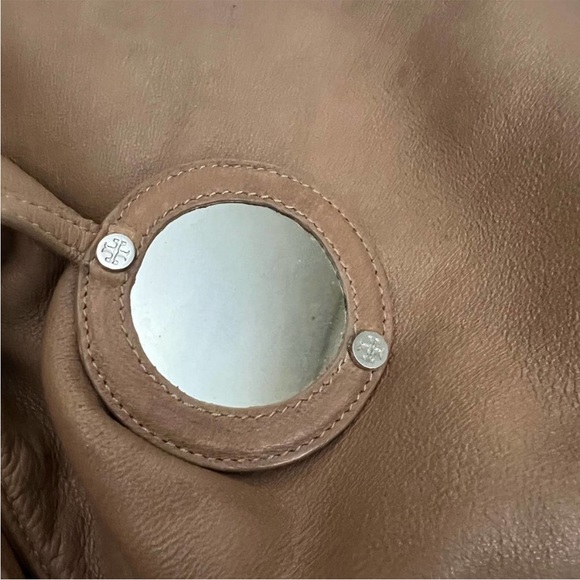 - 👛🛍️LEATHER TORY BURCH BAG 👛🛍️ - Picture 9 of 14
